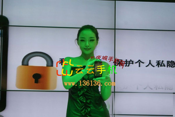 2011ͨչShowgirlֻչʾͼ