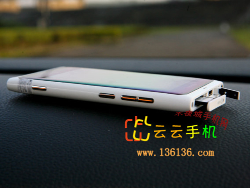 ɫWP7 Lumia 800Ұջͼ