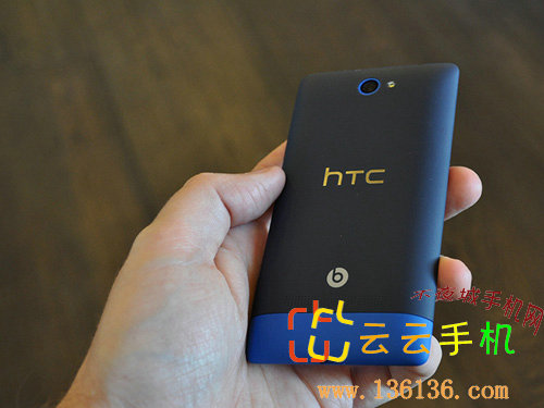4˫WP8ж ɫHTC 8Sͼ