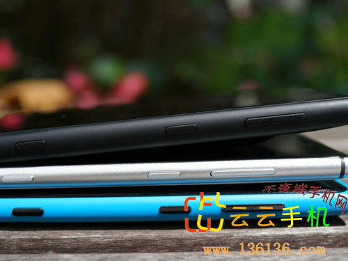 ˫WP8콢 ŵLumia 1020ͼ